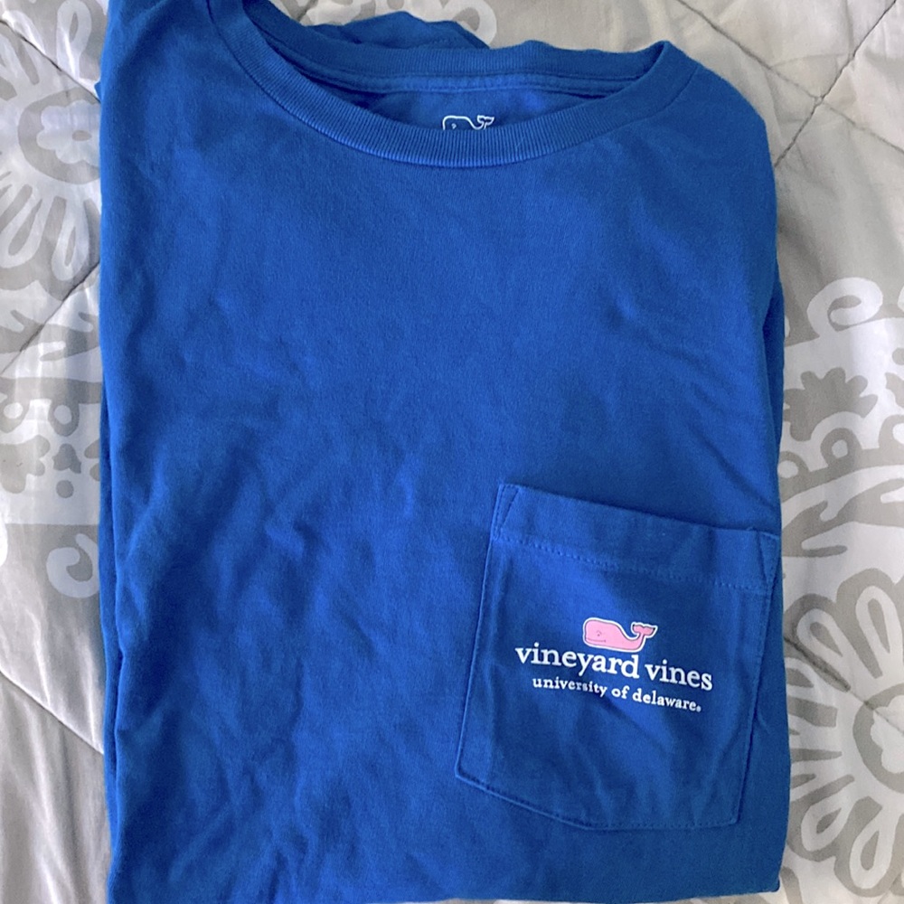 Vineyard Vines University of Delaware Tee
